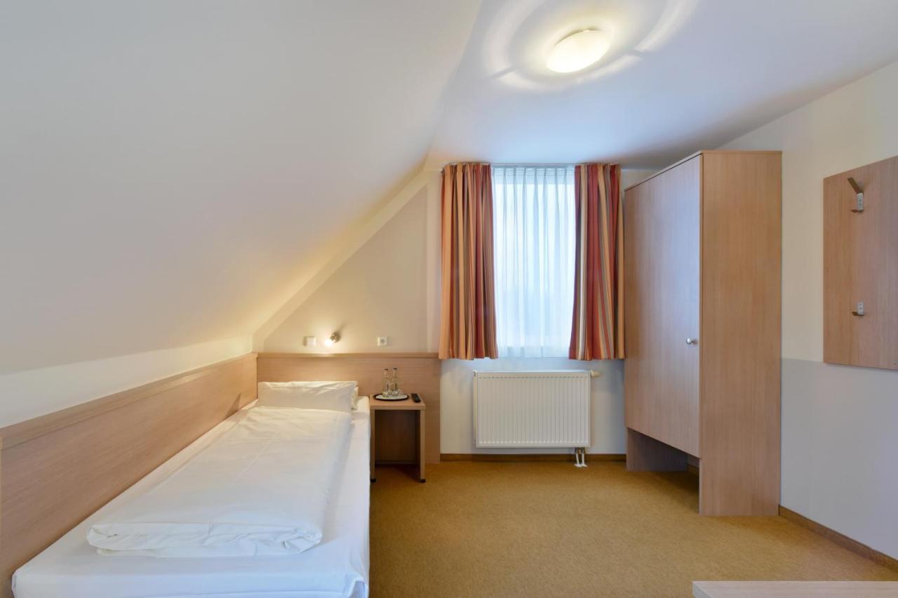 Meinhotel Хамбург Екстериор снимка
