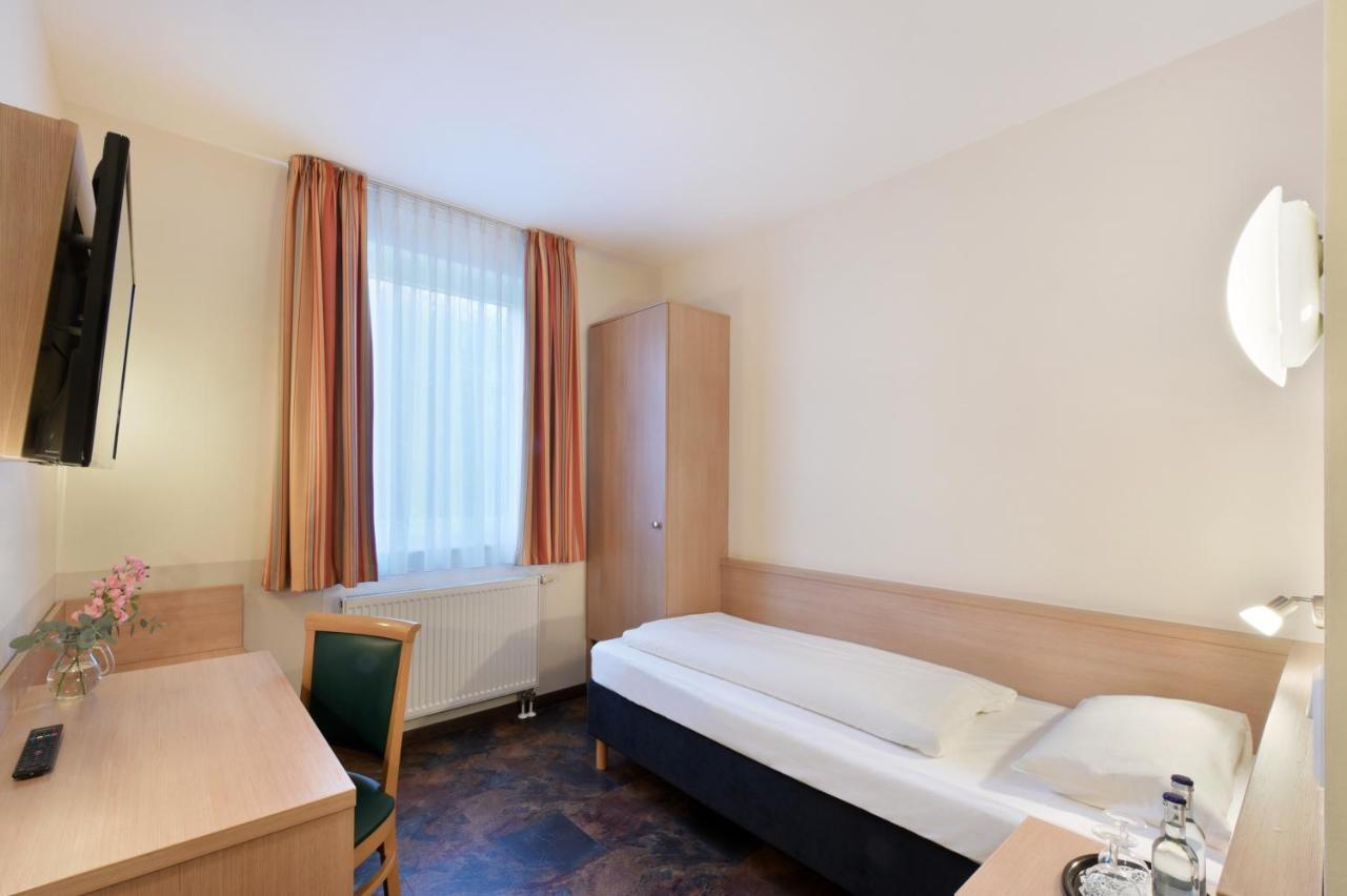 Meinhotel Хамбург Екстериор снимка