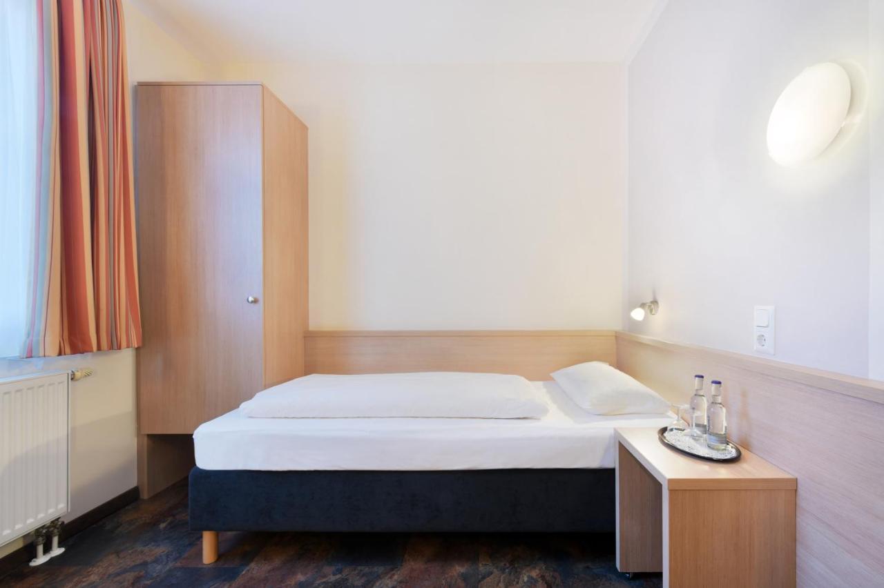 Meinhotel Хамбург Екстериор снимка